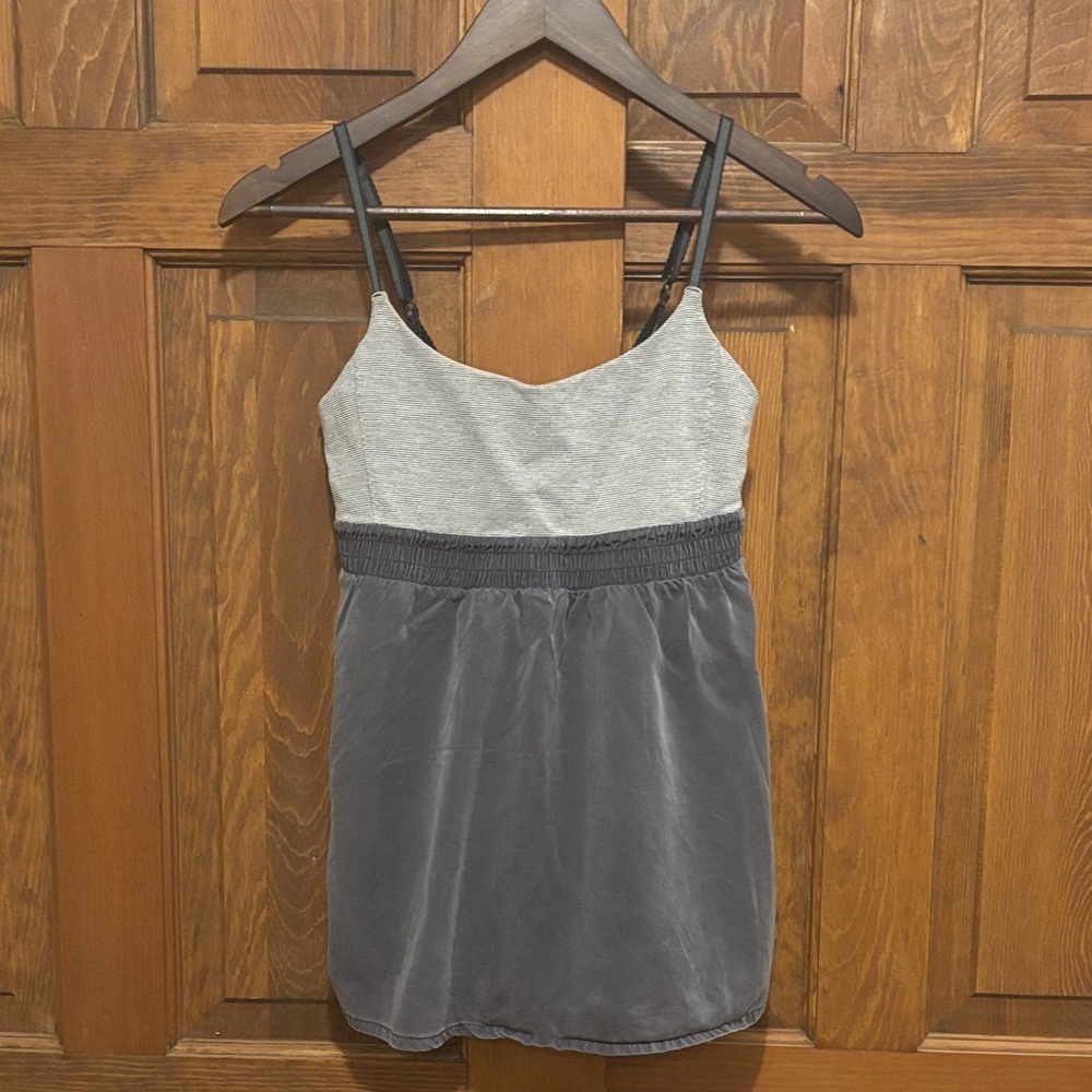 lululemon Gray and Silver yoga tank with built in bra